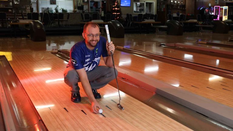 Bowling superstar EJ Tackett can probably also beat you at golf Bowling superstar EJ Tackett can probably also beat you at golf
