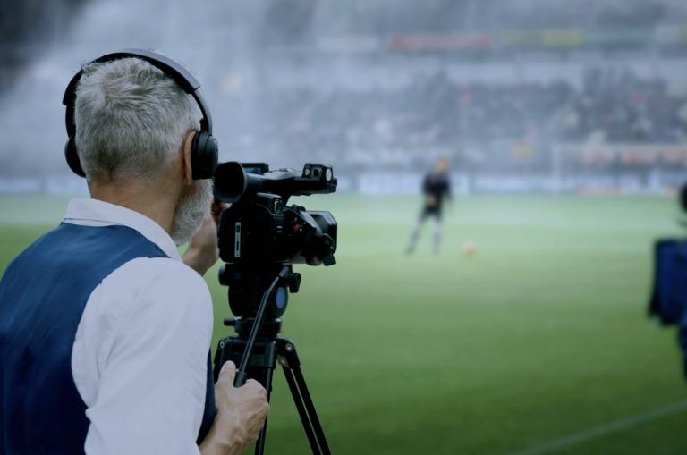 How Streaming Integration Is Changing the Way Fans Place Live Bets - Golf News