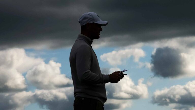 LIV major champ's PGA Dinner diss sparks charge into lead: 'Motivated me'